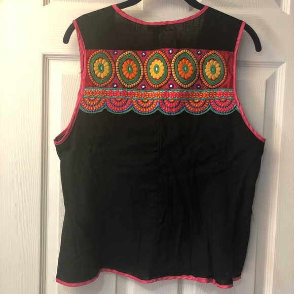 NWOT linen plunge vest - Picture 3 of 6